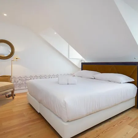 레지덴타스 아우레아 아파트 *