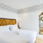 Residentas Aurea Apartment
